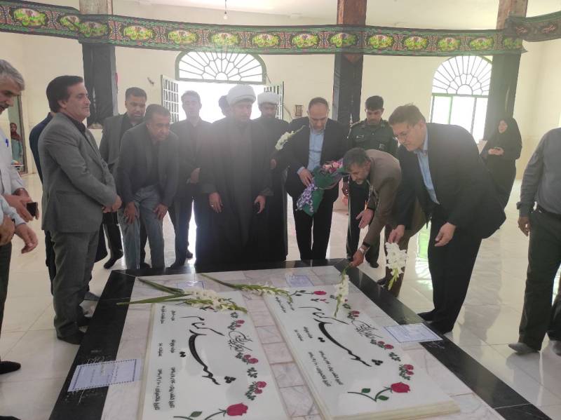 ادای احترام دبیر شورای فرهنگ عمومی کشور به مقام شامخ شهدای گمنام کهنوج